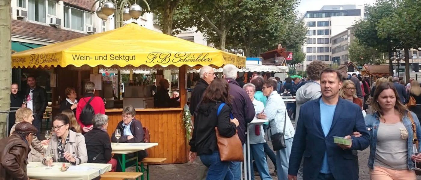 Rheingauer Weinmarkt in Frankfurt in der Freßgass´